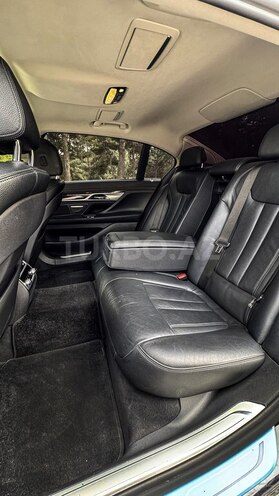 BMW 740 2017, 276,000 km - 3.0 l - Sumqayıt