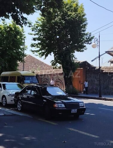 Mercedes C 230 1998, 399,000 km - 2.3 l - Qax
