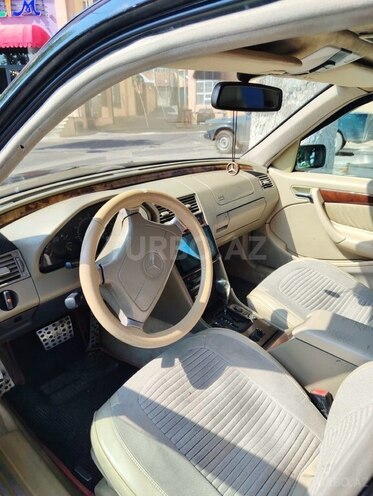 Mercedes C 230 1998, 399,000 km - 2.3 l - Qax