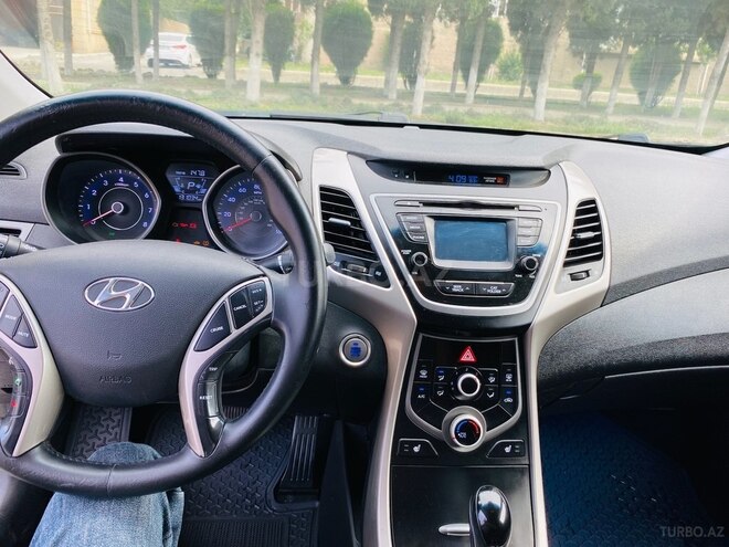 Hyundai Elantra 2015, 210,879 km - 1.8 l - Gəncə