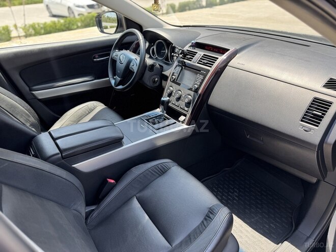 Mazda CX-9-13