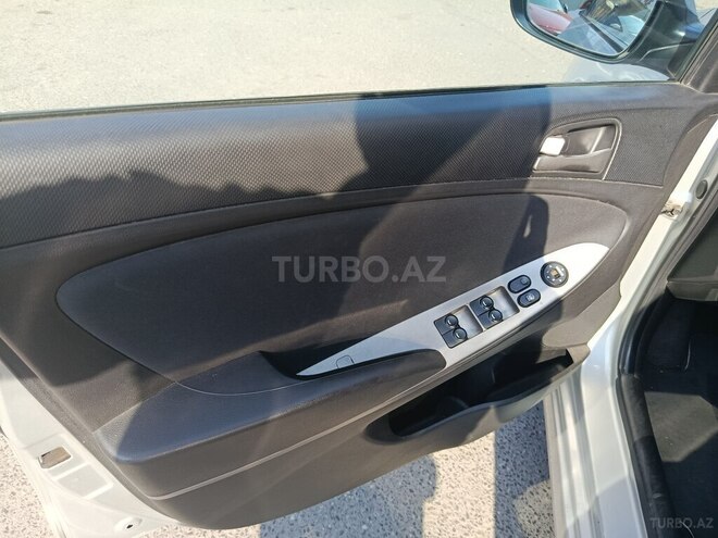 Hyundai Accent 2014, 335,000 km - 1.6 l - Bakı