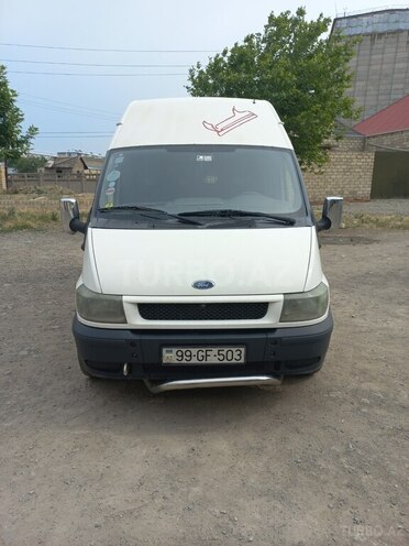 Ford Transit-14