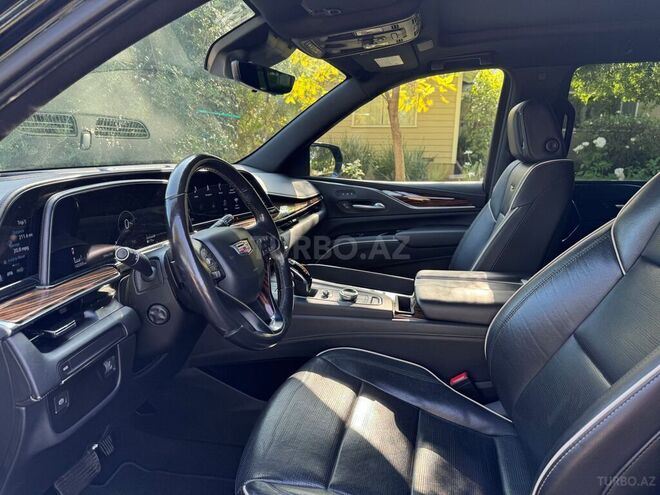 Cadillac Escalade-15