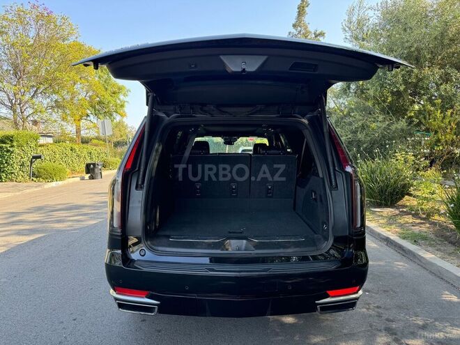 Cadillac Escalade-10