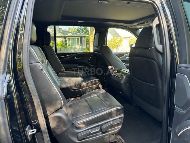 Cadillac Escalade-13