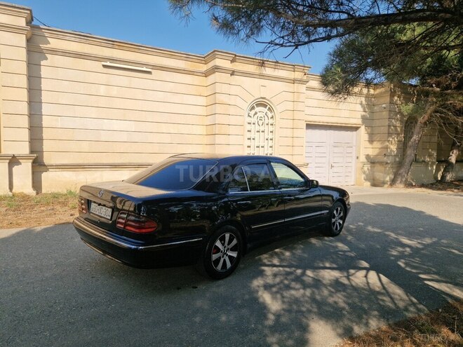 Mercedes E 220 d 2000, 385,000 km - 2.2 л - Bakı