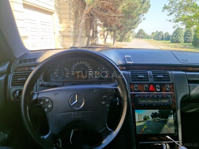 Mercedes E 220 d 2000, 385,000 km - 2.2 л - Bakı