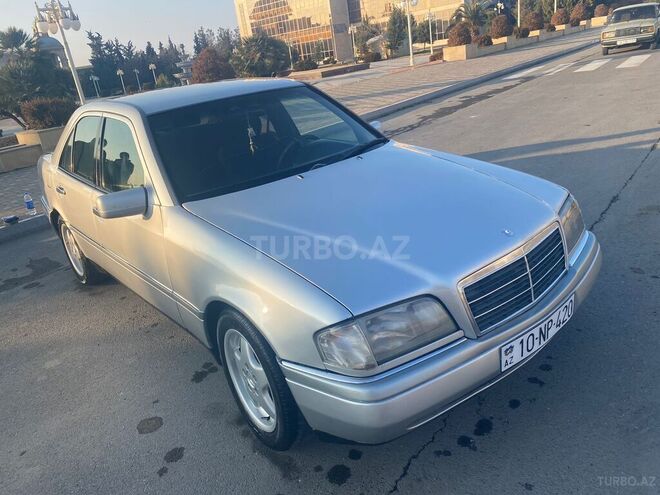 Mercedes C 220 1995, 415,000 km - 2.2 l - Ucar