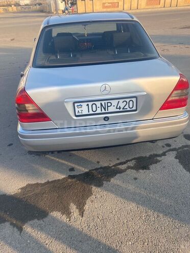 Mercedes C 220 1995, 415,000 km - 2.2 l - Ucar