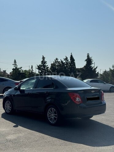 Chevrolet Aveo-6