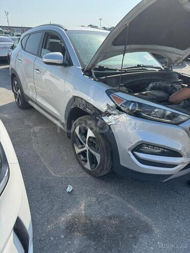 Hyundai Tucson 2017, 203,000 km - 2.0 l - Bakı