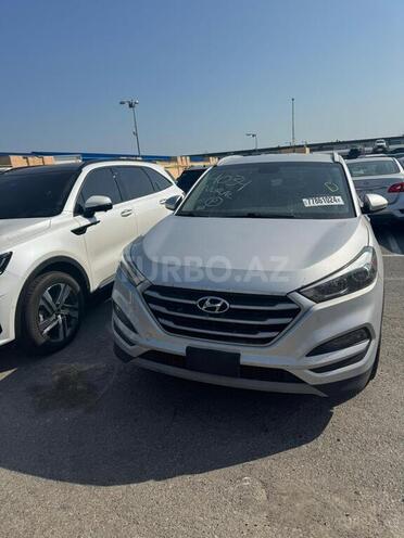 Hyundai Tucson 2017, 203,000 km - 2.0 l - Bakı