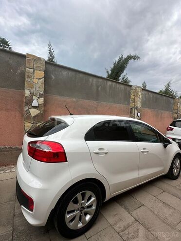 Kia Rio 2015, 70,200 km - 1.4 л - Bakı