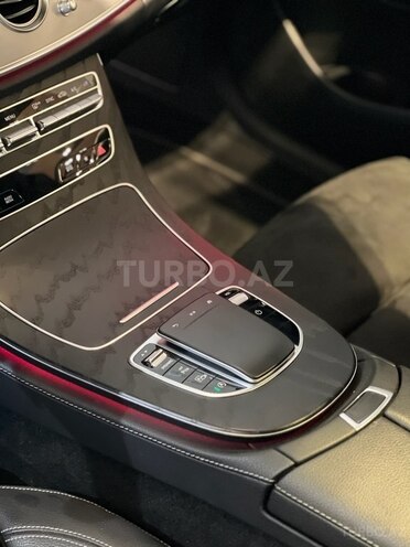 Mercedes E 200 d 2021, 59,000 km - 1.6 л - Bakı