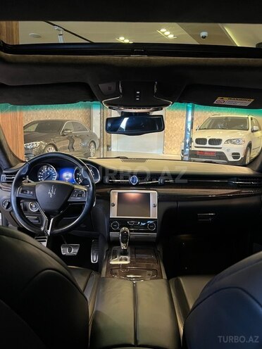 Maserati Quattroporte-14