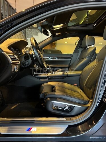 BMW 740-11