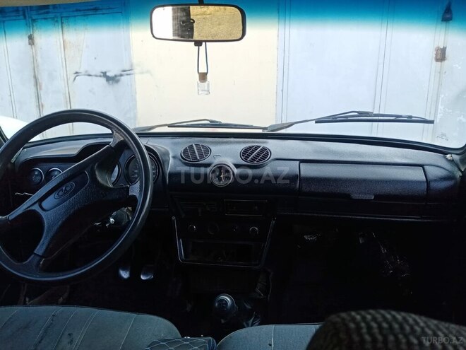 LADA (VAZ) 2106 1988, 95,000 km - 1.6 l - Salyan