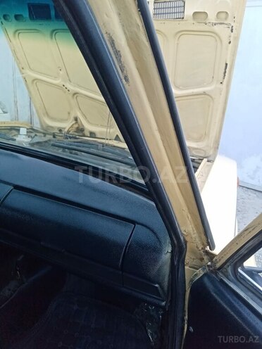 LADA (VAZ) 2106 1988, 95,000 km - 1.6 l - Salyan