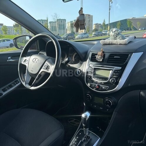 Hyundai Accent 2011, 140,000 km - 1.6 l - Bakı