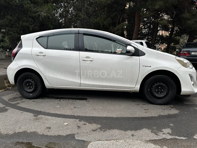 Toyota Aqua 2017, 104,000 km - 1.5 l - Bakı