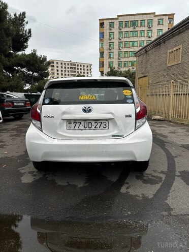 Toyota Aqua 2017, 104,000 km - 1.5 l - Bakı