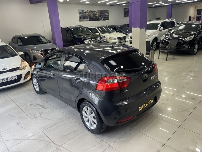 Kia Rio-10