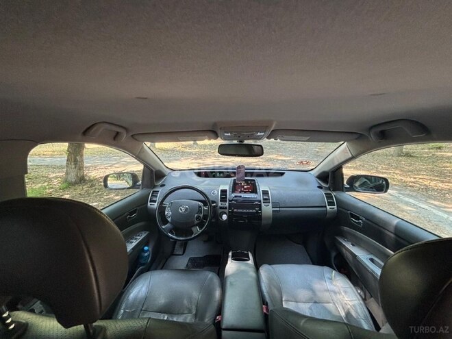 Toyota Prius-9