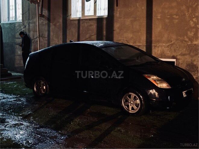 Toyota Prius-7