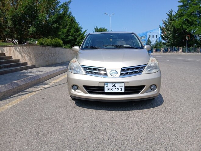 Nissan Tiida-7