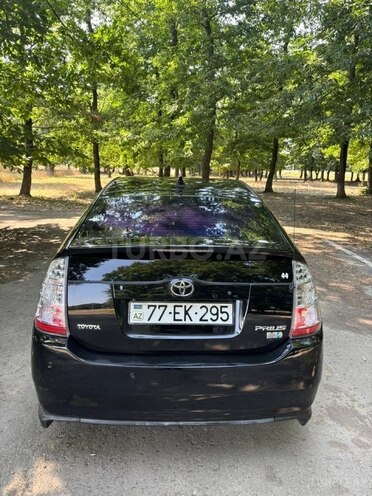 Toyota Prius-3