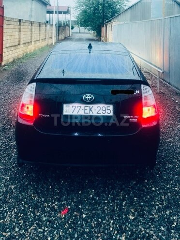 Toyota Prius-4