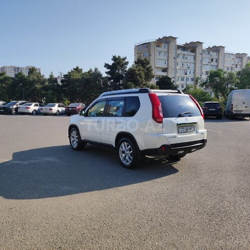 Nissan X-Trail 2015, 25,000 km - 2.5 l - Bakı