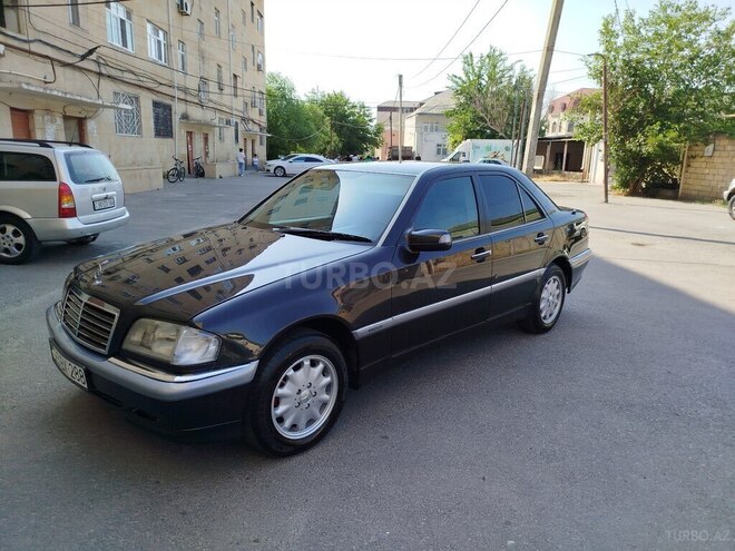 Mercedes C 200 1995, 297,000 km - 2.0 l - Bakı