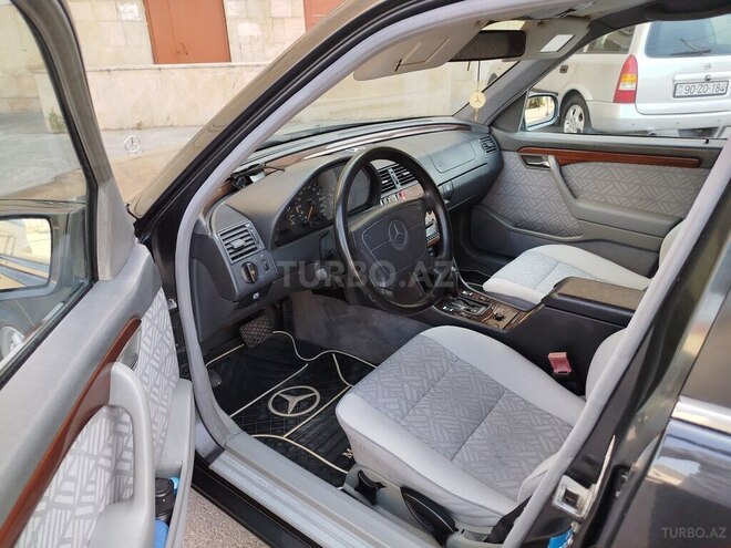 Mercedes C 200 1995, 297,000 km - 2.0 l - Bakı