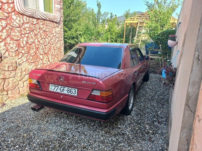 Mercedes E 220 1993, 198,220 km - 2.2 л - Bakı