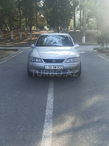 Opel Vectra 1997, 357,000 km - 1.8 л - Sumqayıt