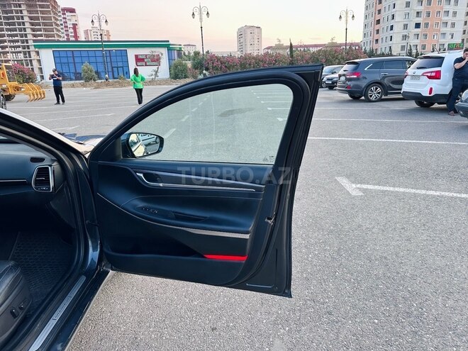 Hyundai Grandeur-9