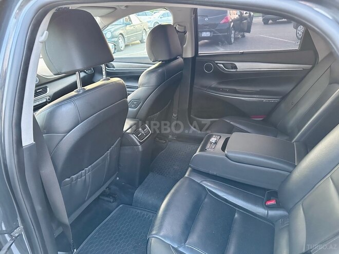Hyundai Grandeur-13