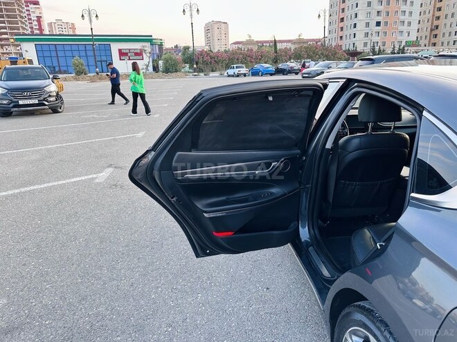 Hyundai Grandeur-12