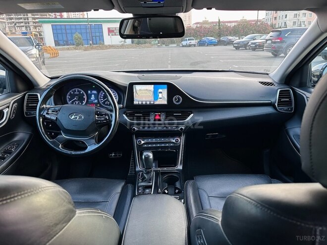 Hyundai Grandeur-11