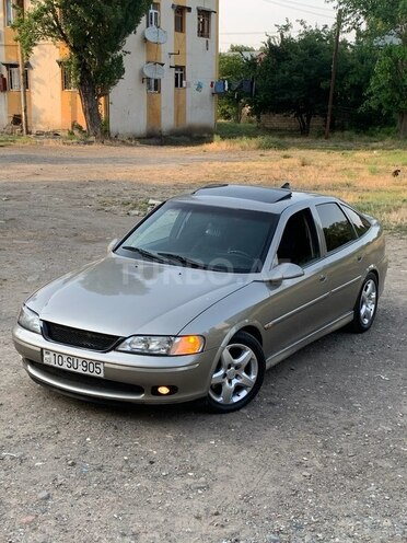 Opel Vectra 2001, 390,000 km - 2.0 l - Masallı