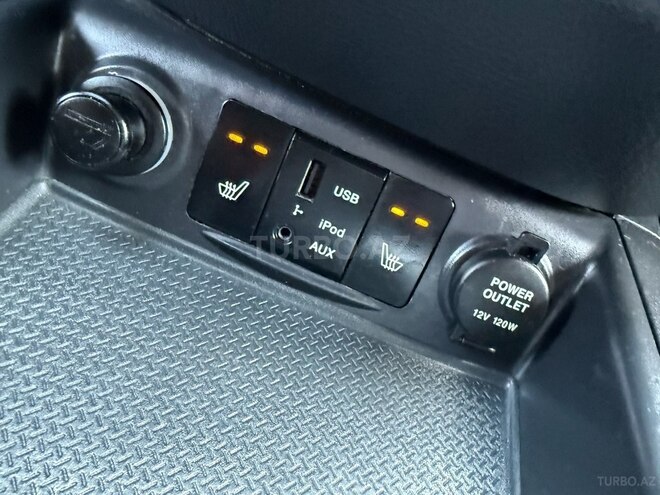Hyundai Santa Fe-6