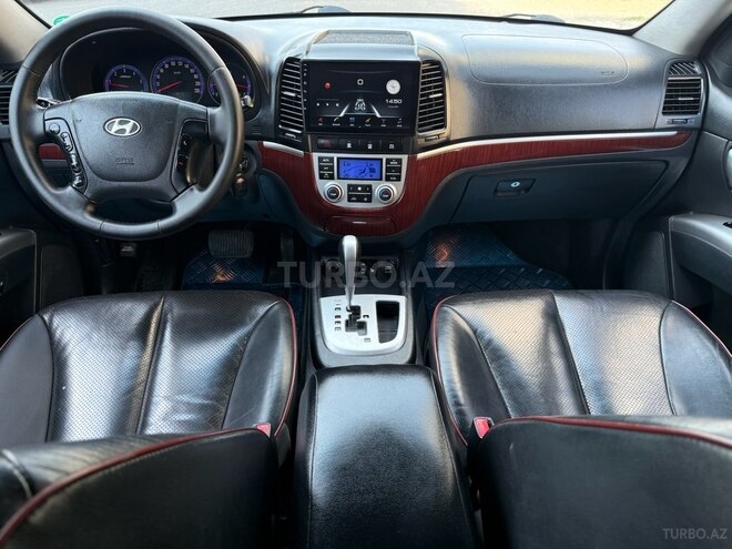Hyundai Santa Fe-14