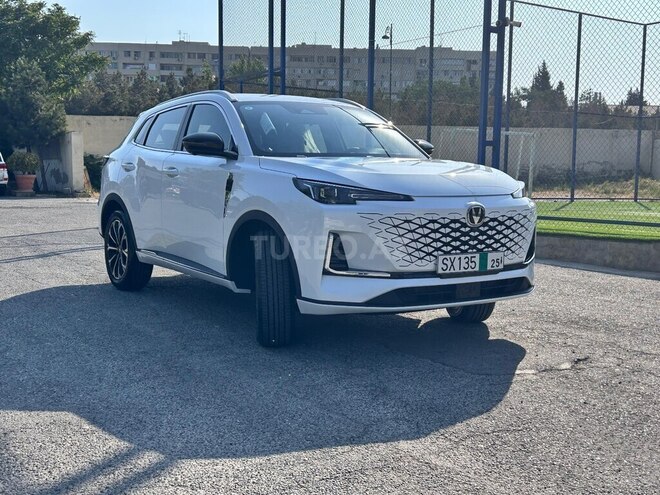 Changan CS 55 Plus 2025, 0 km - 1.5 л - Bakı