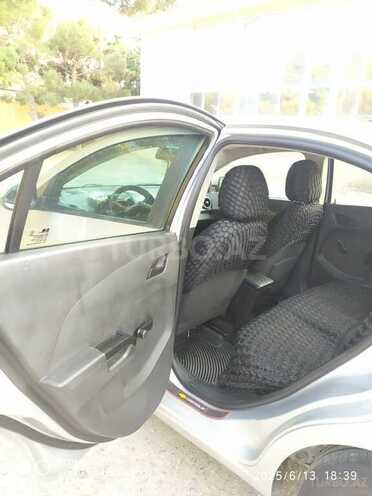 Chevrolet Aveo-6
