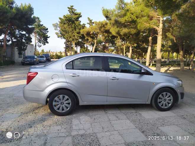 Chevrolet Aveo-3