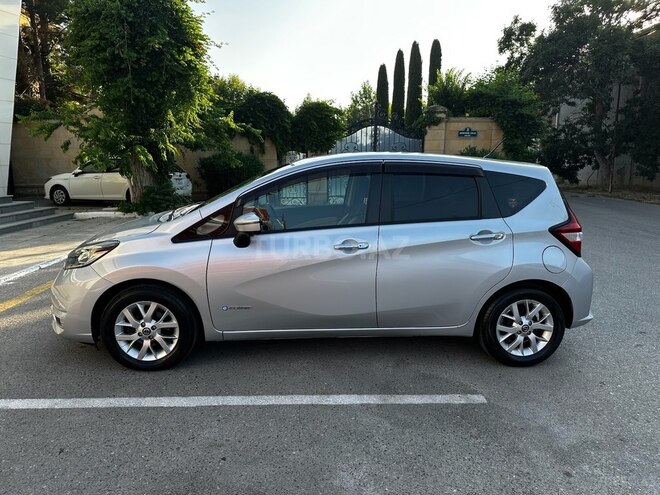 Nissan Note-4