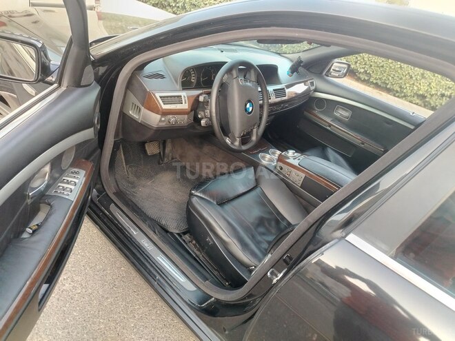 BMW 745-6