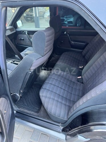 Mercedes E 200 1990, 247,000 km - 2.0 l - Sumqayıt